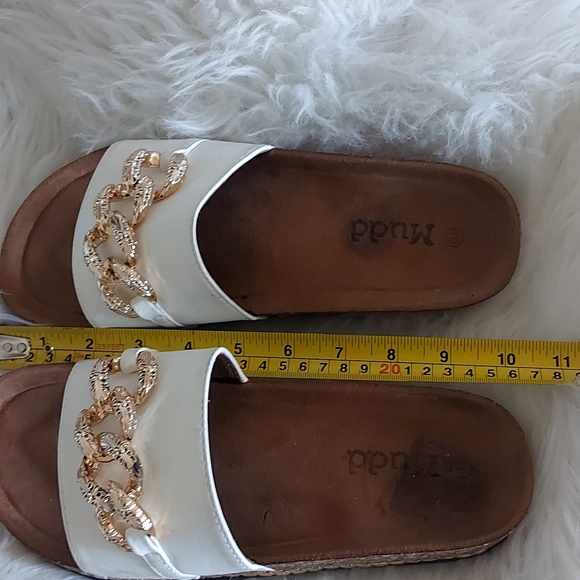 Mudd Women's Chain Pool Slide Sandal - Picture 6 of 6